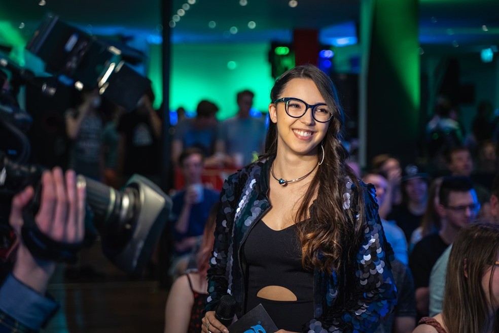 ana xisdê