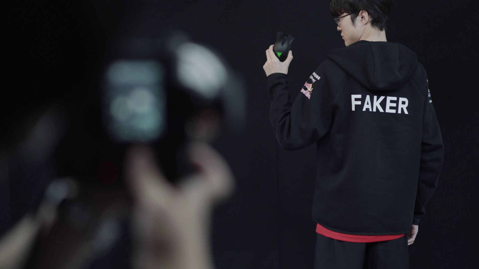 Razer signs T1 Faker to his first-ever exclusive sponsorship and ...