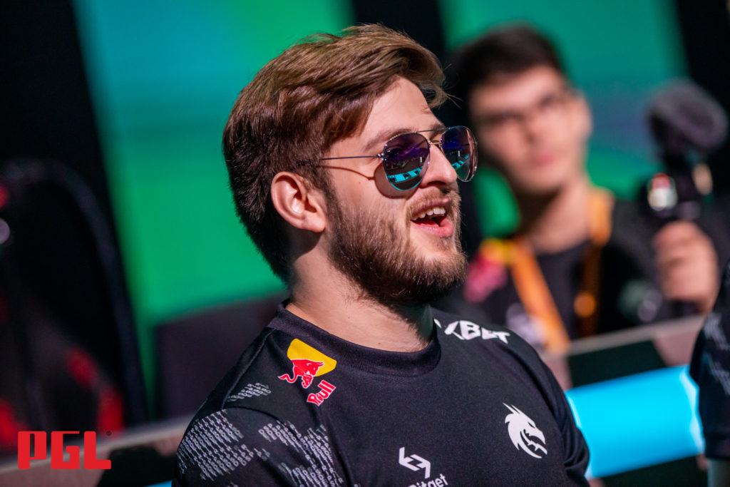 Degster leaves Spirit