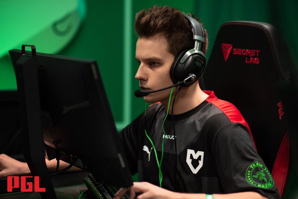 Frozen talks about how important a player break is for a pro CS: GO player.