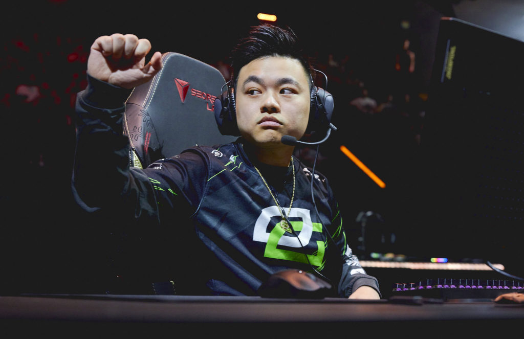 OpTic Victor at VCT Champs with a fistbump