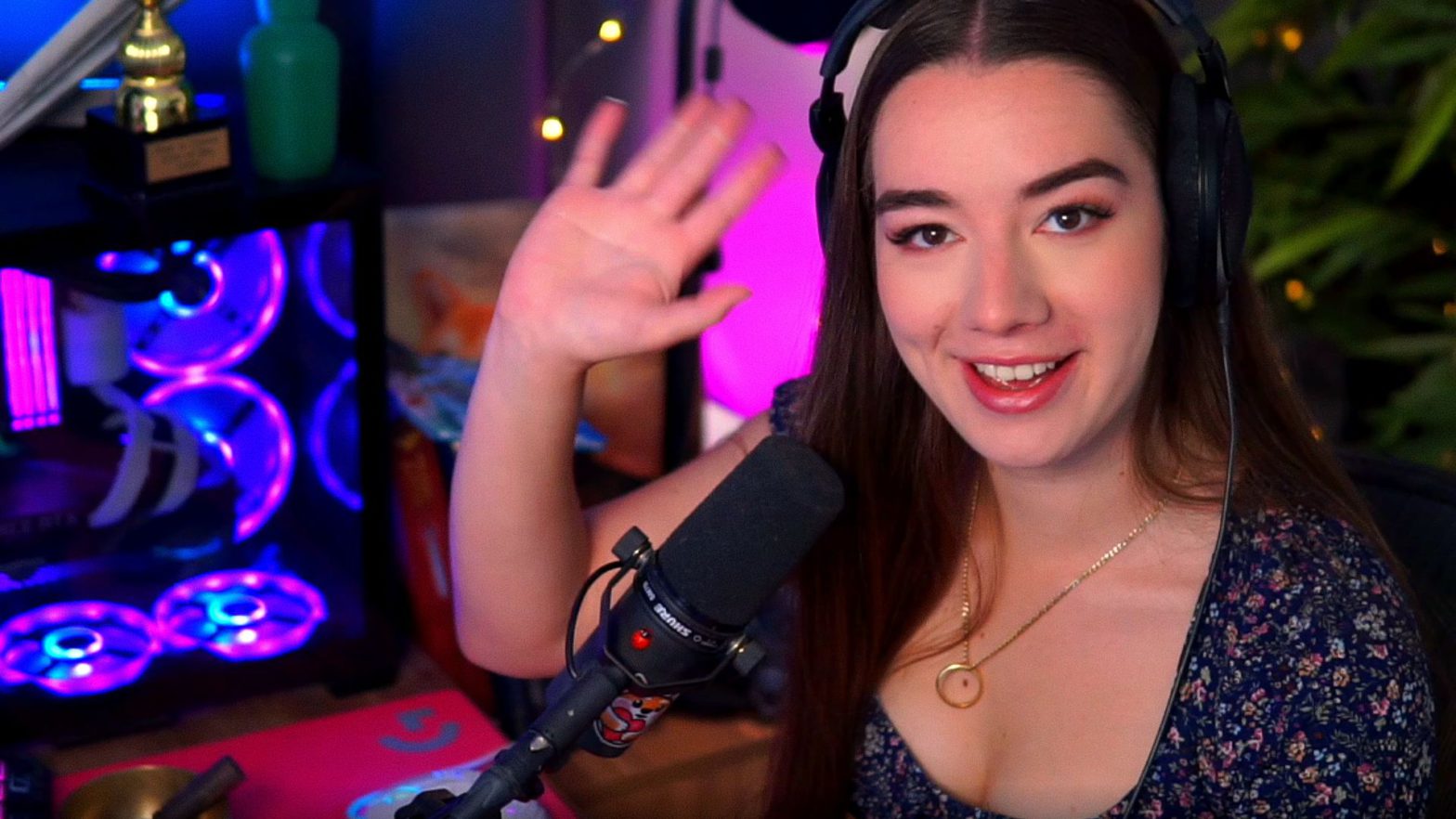 Streamer MissMikkaa beats Elden Ring using only a dance pad – Esports