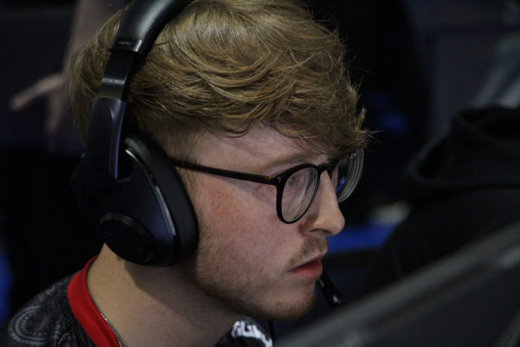 Call of Duty Challengers unable to get team passes to first Open event of the season 8 European teams face ever further costs with having to fly over from across the Atlantic. James "Genesis" Smith who would have to fork out extra to attend the event