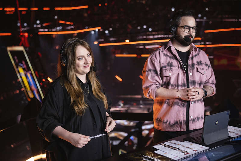 Pansy Wins PlaybyPlay Caster of the Year at the 2022 Esports Awards